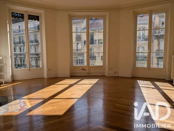 Appartement 6 pièces 158 m²