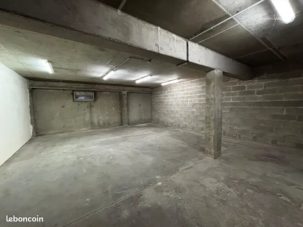 Local Stockage / Cave Sécurisée - 55m² - Strasbourg Esplanade
