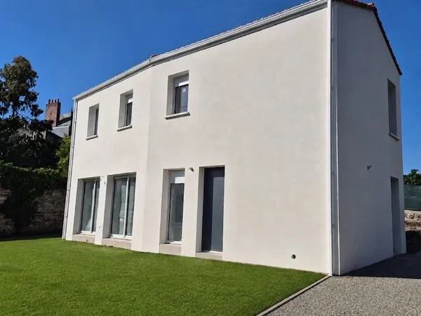 Maison Neuve