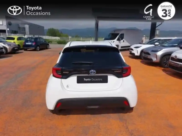 Toyota Yaris 116h design 5p my22 — photo 4