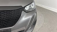 Peugeot 2008 1.2 PureTech 100ch S&S Style — photo 31