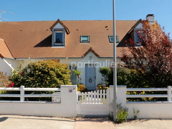 Maison avec vie de plain-pied à deux pas de la mer et des commerces !