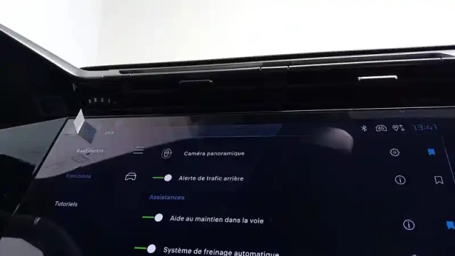 Peugeot 408 electrique 58 kwh 210 ch — photo 6