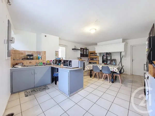 Maison 8 pièces 143 m²