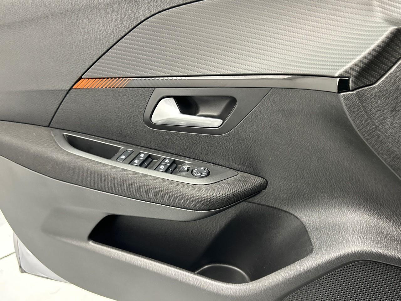 Peugeot 208 puretech 100 s&s bvm6 active — photo 29