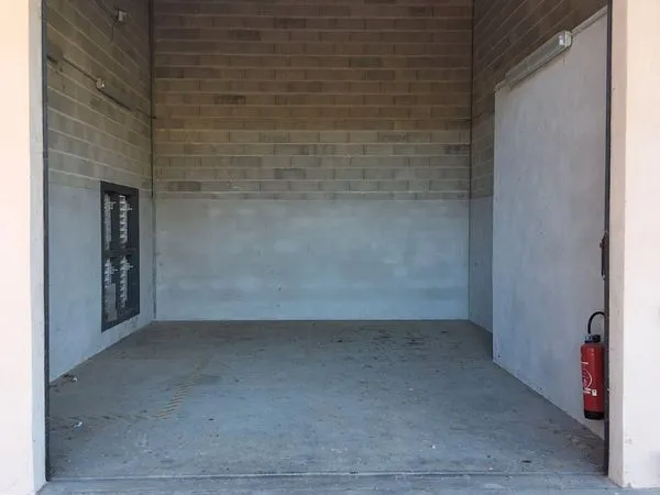 Local de stockage / dépôt 73 m² avec mezzanine - Beaufort-sur-Gervanne