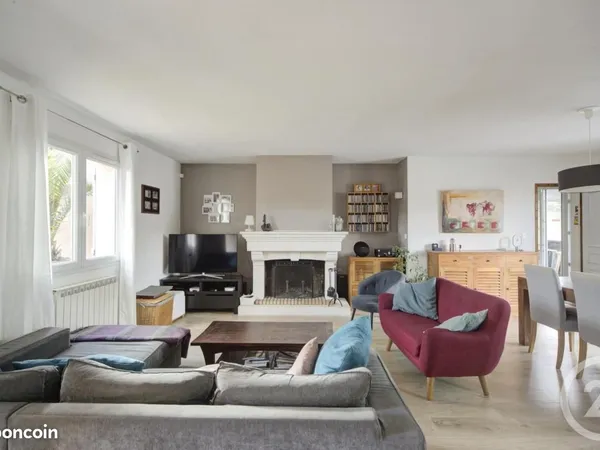 Maison 8 pièces 180 m²