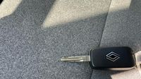 Renault Clio 1.5 dCi 100ch Evolution - 25 — photo 16