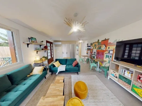 Maison 13 pièces 200 m²