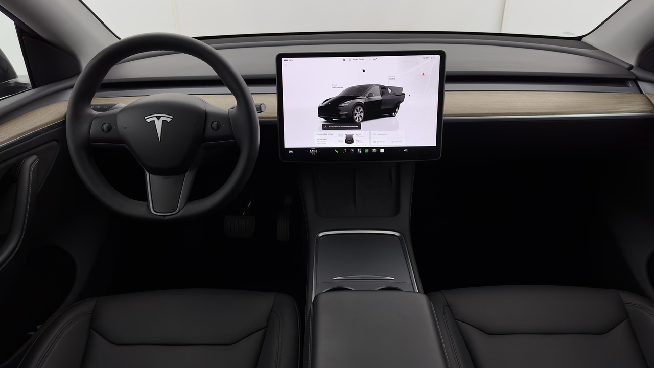 Tesla MODEL Y Standard RWD — photo 19