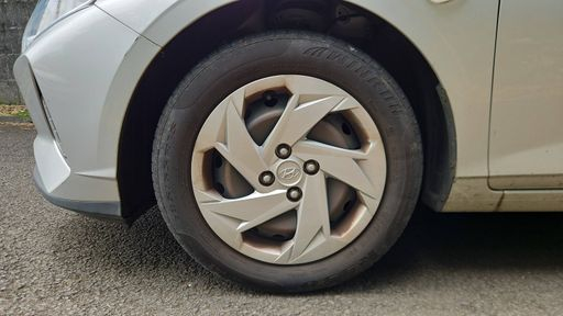 Hyundai i20 1.2 i 84 - Initia – 2023 – 71801 km – Essence – Boîte Manuelle — photo 23