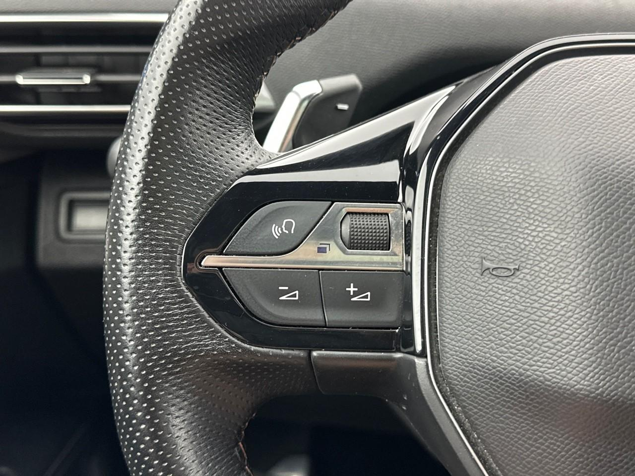 Peugeot 5008 puretech 180ch s&s eat8 gt pack — photo 20