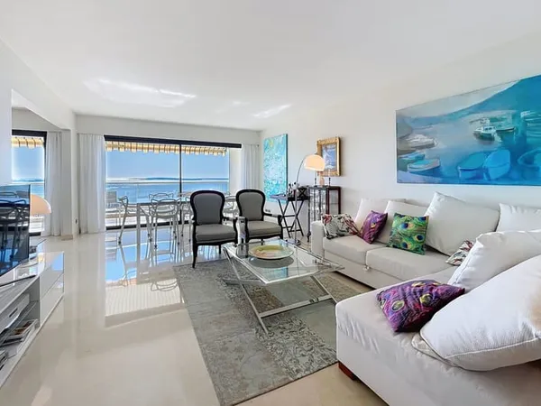 CANNES CROIX-DES-GARDES. SUPERBE APPARTEMENT VUE MER PANORAM