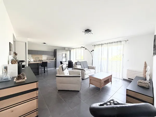 PESSAC  Rare en centre-ville