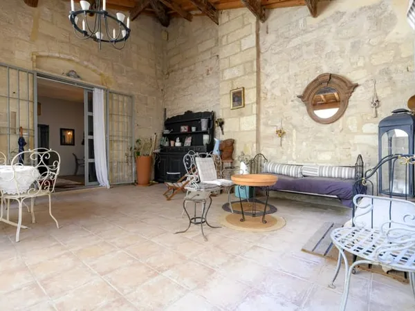 Uzès : Appartement triplex doté d'une exceptionnelle terrasse