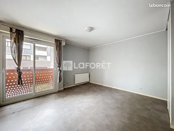 Studio 1 pièce 22 m²