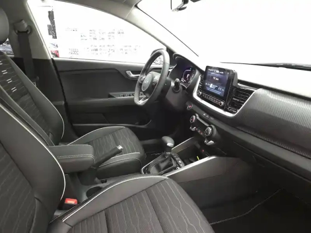 Kia Stonic 1.0 t-gdi 100 ch dct7 — photo 52