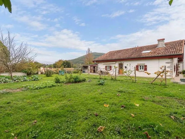 Maison de caractère de 180m2 entièrement rénovée