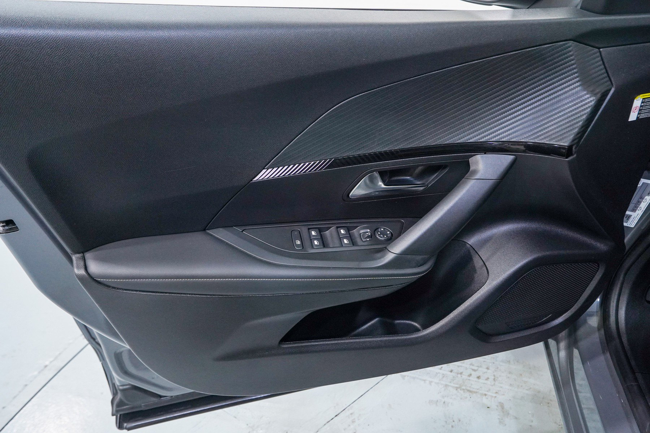 Peugeot 2008 — photo 16