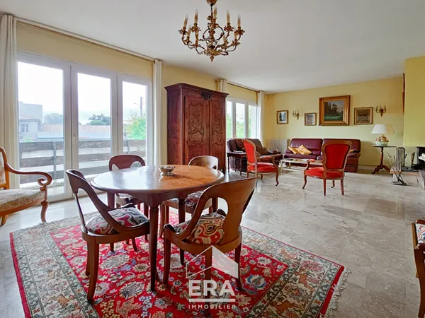 Appartement 6 pièces 137 m²