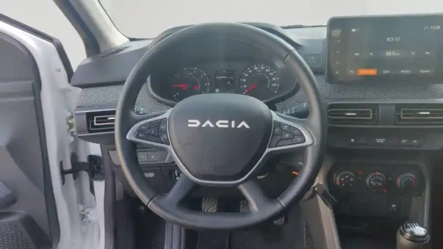 Dacia Sandero eco-g 100 gsr2 — photo 12