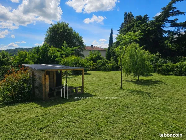 Propriété 1 pièce 66 m²