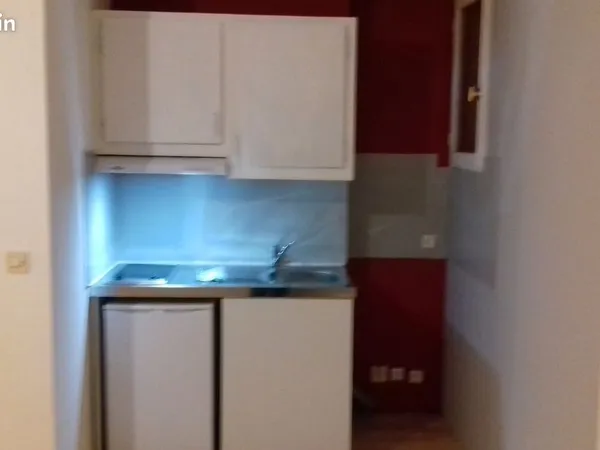 À VENDRE - STUDIO 23 m² - DAMVILLE CENTRE - VENDU LOUÉ 💰 Prix : 42 000