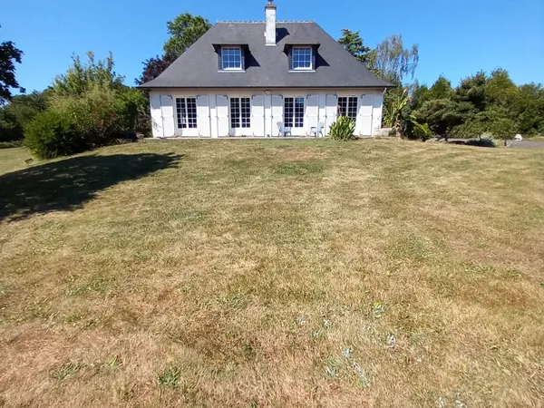 Maison 9 pièces 142 m²