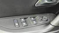 Peugeot 2008 1.2 PureTech 130ch S&S GT — photo 19