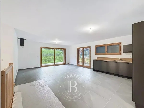 Essert-Romand - Appartement duplex neuf T4 + cabine disponible