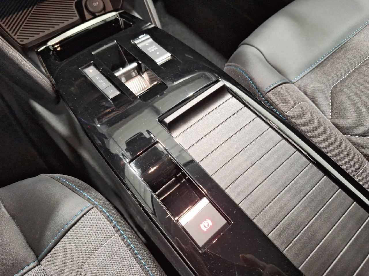 Citroën C4 bluehdi 130 eat8 plus — photo 19
