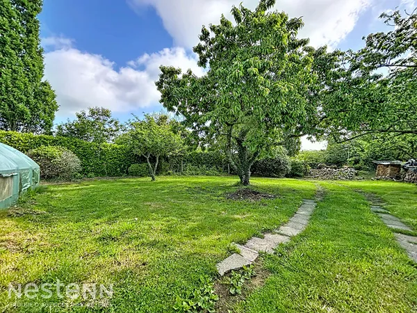 SAINT-THURIEN ? TERRAIN CONSTRUCTIBLE DE 900 m²