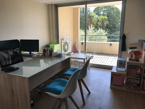 Bureaux 63 m²