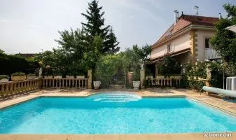 Propriété 7 pièces 306 m²