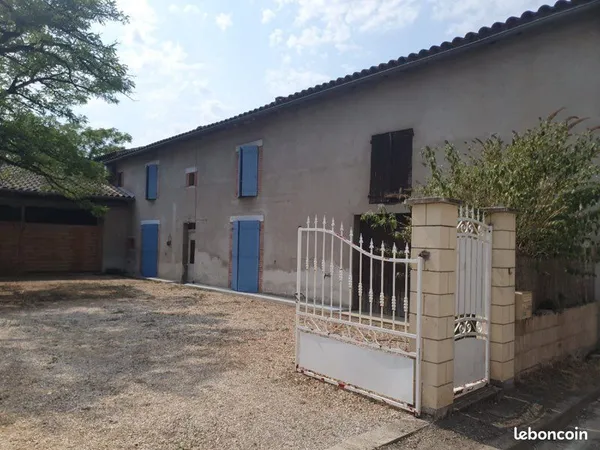 Maison de caractère dans hameau proche de Gaillac