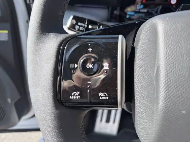 Citroën C5 Aircross hybride rechargeable 195 e-eat7 — photo 64