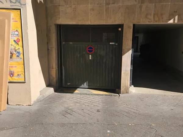 Box sécurisé de 9,4 m² - Boulevard Charonne - Paris 11 et 20 ème arrondissement