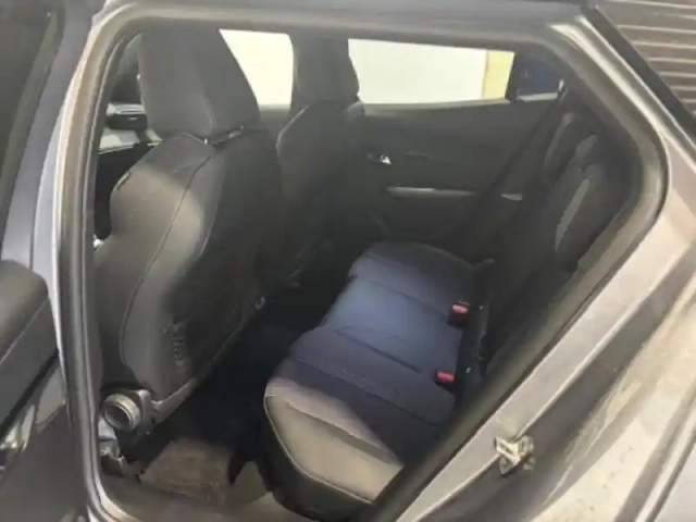 Peugeot 2008 1.2  130 gt eat8 / gps / caméra / carplay — photo 15