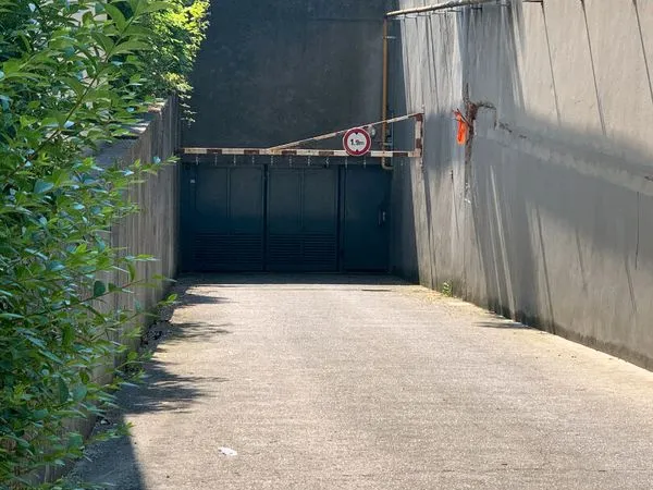 Parking/box 13 m² ROMAINVILLE