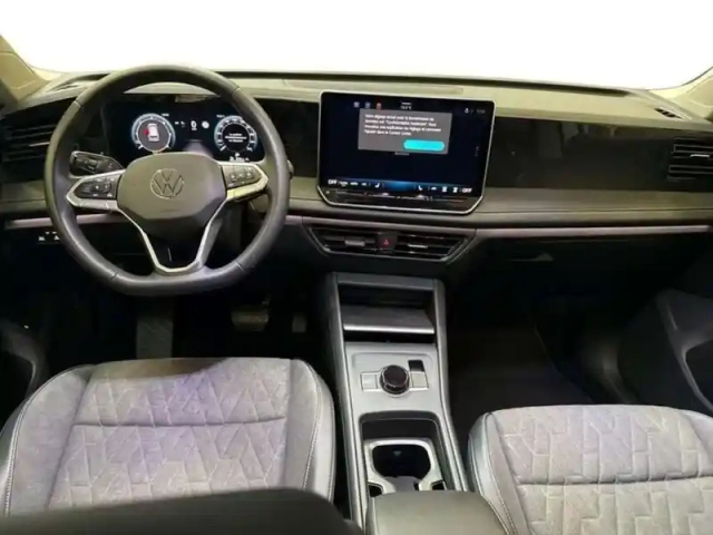 Volkswagen Tiguan 2.0 tdi 150ch dsg7 vw edition — photo 8