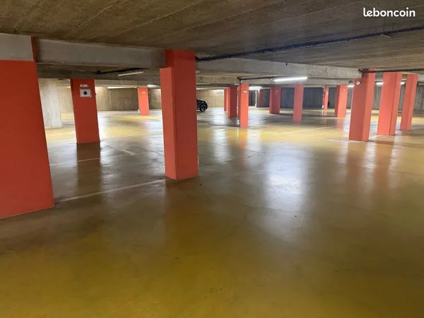 Plateau complet de 36 parkings - Autorisation de boxage - Ivry-sur-Seine