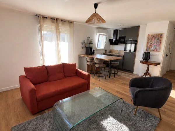 Appartement meublé 45 m² avec terrasse et parking