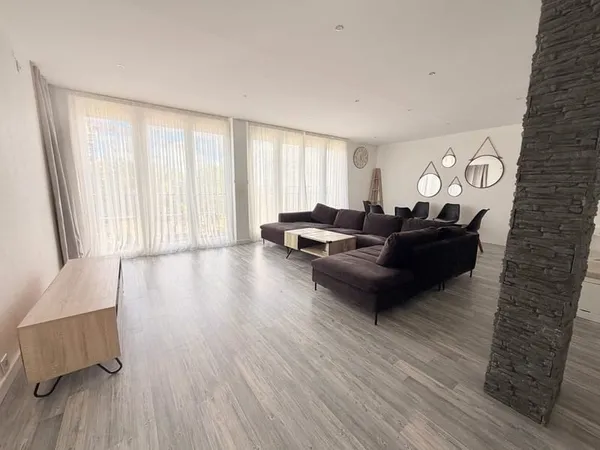 Une vue dégagée avec un volume confortable