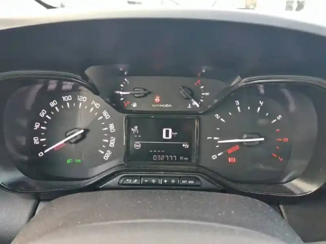 Citroën C3 Aircross puretech 110 s&amp;s bvm6 — photo 10