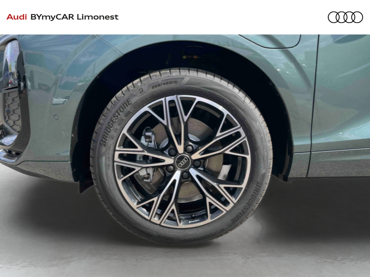 Audi Q3 Sportback e-hybrid 272 ch S tronic 6 — photo 13