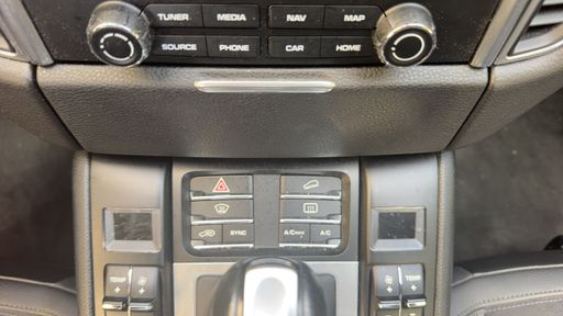 Porsche Macan 2.0 252 PDK - . – 2017 – 88954 km – Essence – Boîte Automatique — photo 14