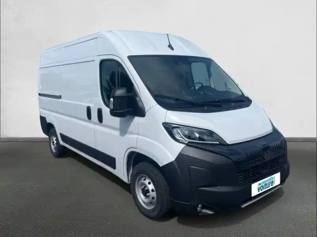 Peugeot Boxer fgn diesel 140 ch l2h2 3.5 t manuelle — photo 3