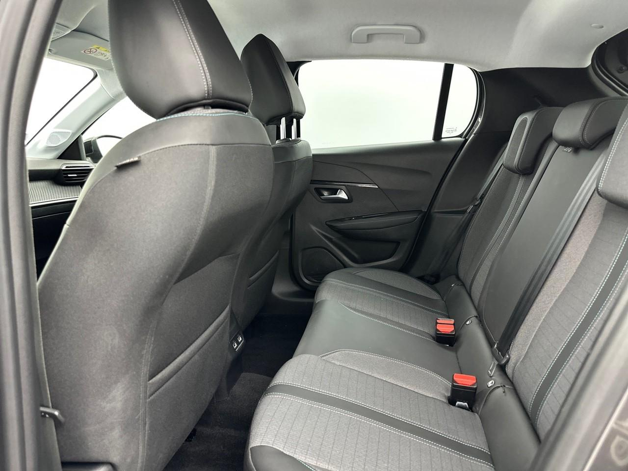 Peugeot 208 puretech 100 s&s bvm6 allure — photo 11