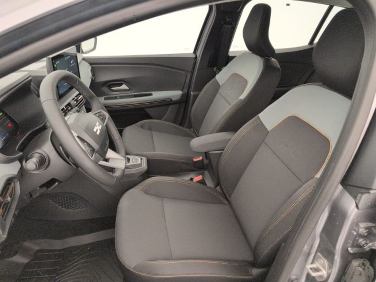 Dacia Sandero — photo 15