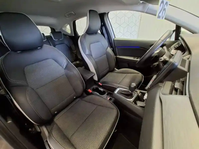 Renault Captur tce 155 edc fap — photo 12
